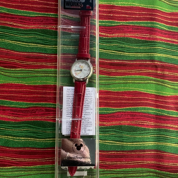 Walt Disney World Christmas Tinkerbell Watch - Picture 2 of 4